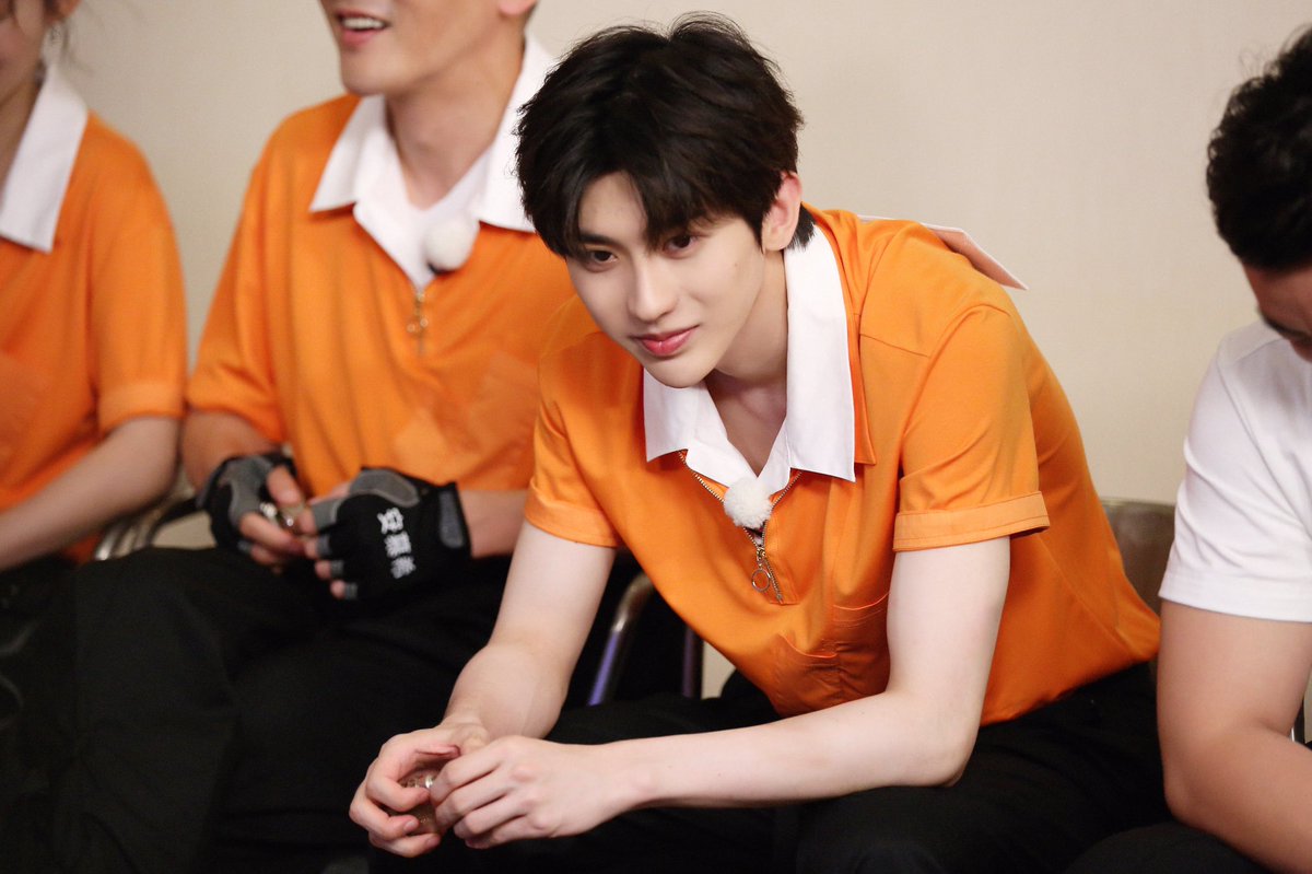 cxksFanclub's tweet photo. Another day🍊 with Kun
#keeprunning
#蔡徐坤 #CAIXUKUN #AugustCai #채서곤 #차이쉬쿤 #ช่ายสวี่คุน #TháiTừKhôn #keeprunningEP6 #KeepRunningKUN https://t.co/7ZnhQIDUQK