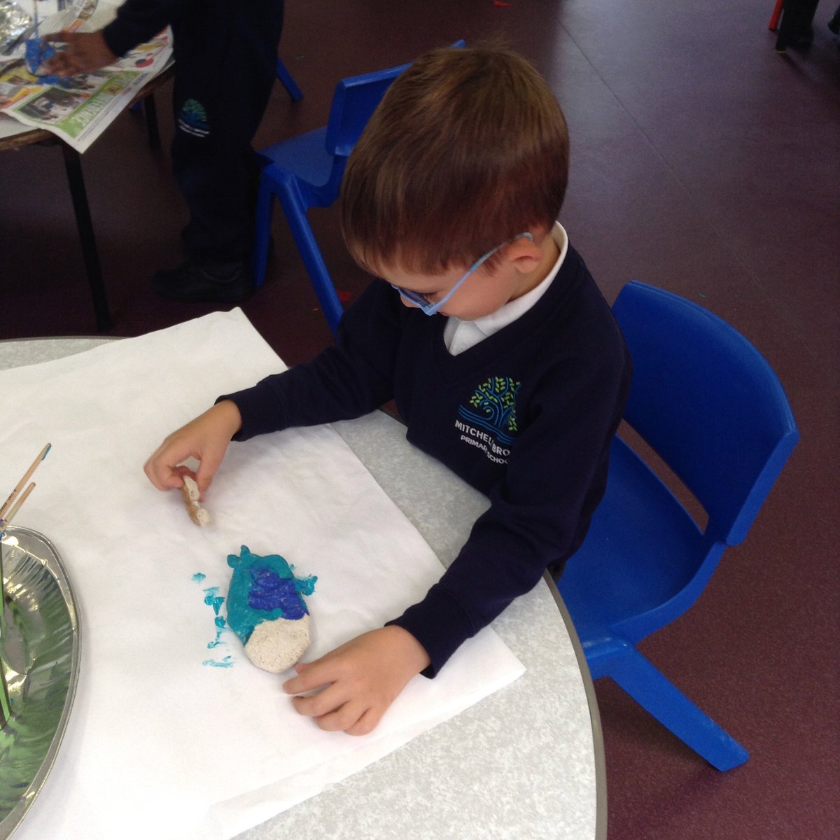 MBrookprimary's tweet photo. Reception Oak bubble have had a fun week of learning about Whales ๐ณ A focus on the story, the Snail and the Whale, made fact sheets about whales and creates their very own whales too #SnailandtheWhale #bookbasedlearning #EYFS #learningmatters #MBstars https://t.co/CxrYD0byK1