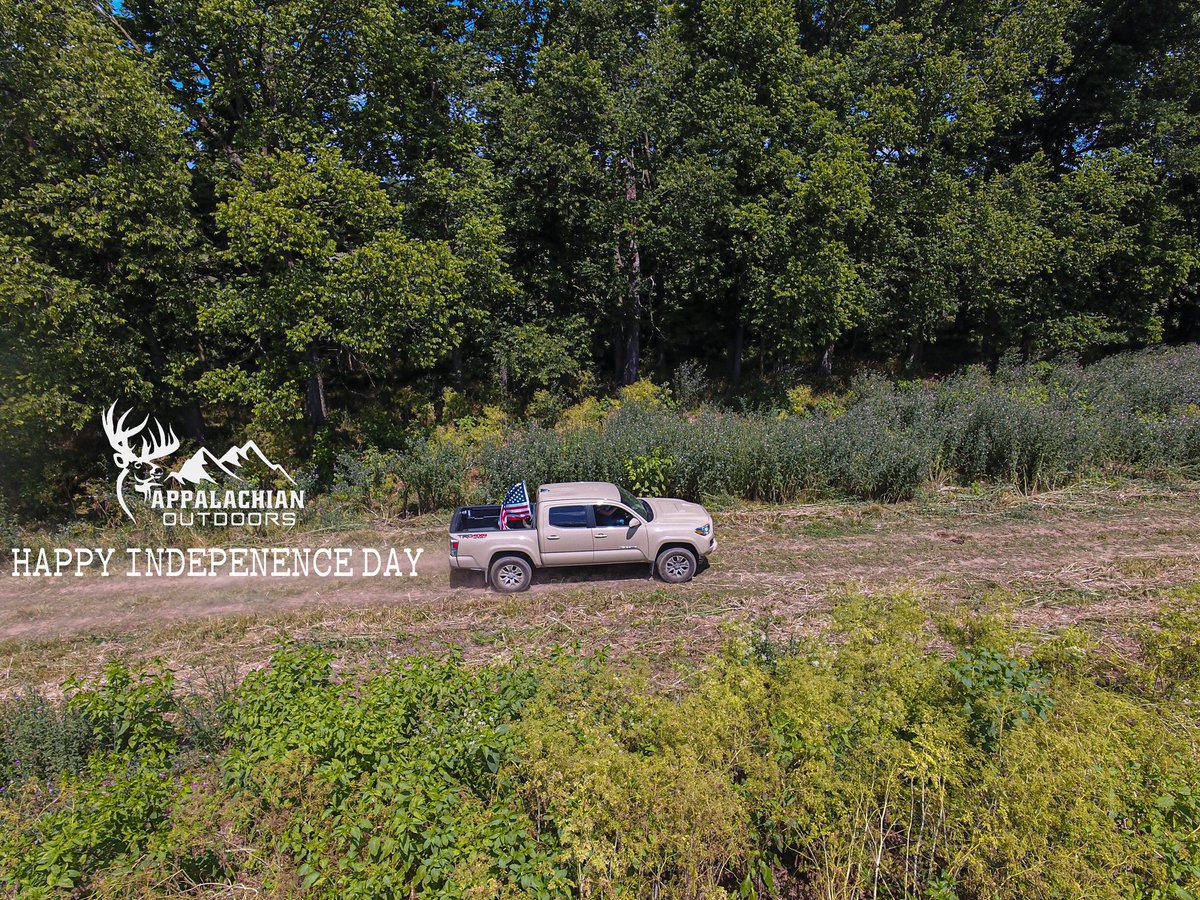 𝙷𝙰𝙿𝙿𝚈 𝙸𝙽𝙳𝙴𝙿𝙴𝙽𝙳𝙴𝙽𝙲𝙴 𝙳𝙰𝚈 from our family to yours 🇺🇸
-
Photo: Owner <a href="/hunterburcker/">Hunter</a>