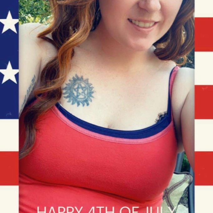 Happy 244th Birthday, America! Everyone have a great day, stay safe and enjoy our Nations Birthday! https://t<a href="/tag/dancer"class="tags"><span>#dancer</span></a><a href="/tag/latenight"class="tags"><span>#latenight</span></a><a href="/tag/mask"class="tags"><span>#mask</span></a><a href="/tag/thighhigh"class="tags"><span>#thighhigh</span></a><a href="/tag/dayton"class="tags"><span>#dayton</span></a>