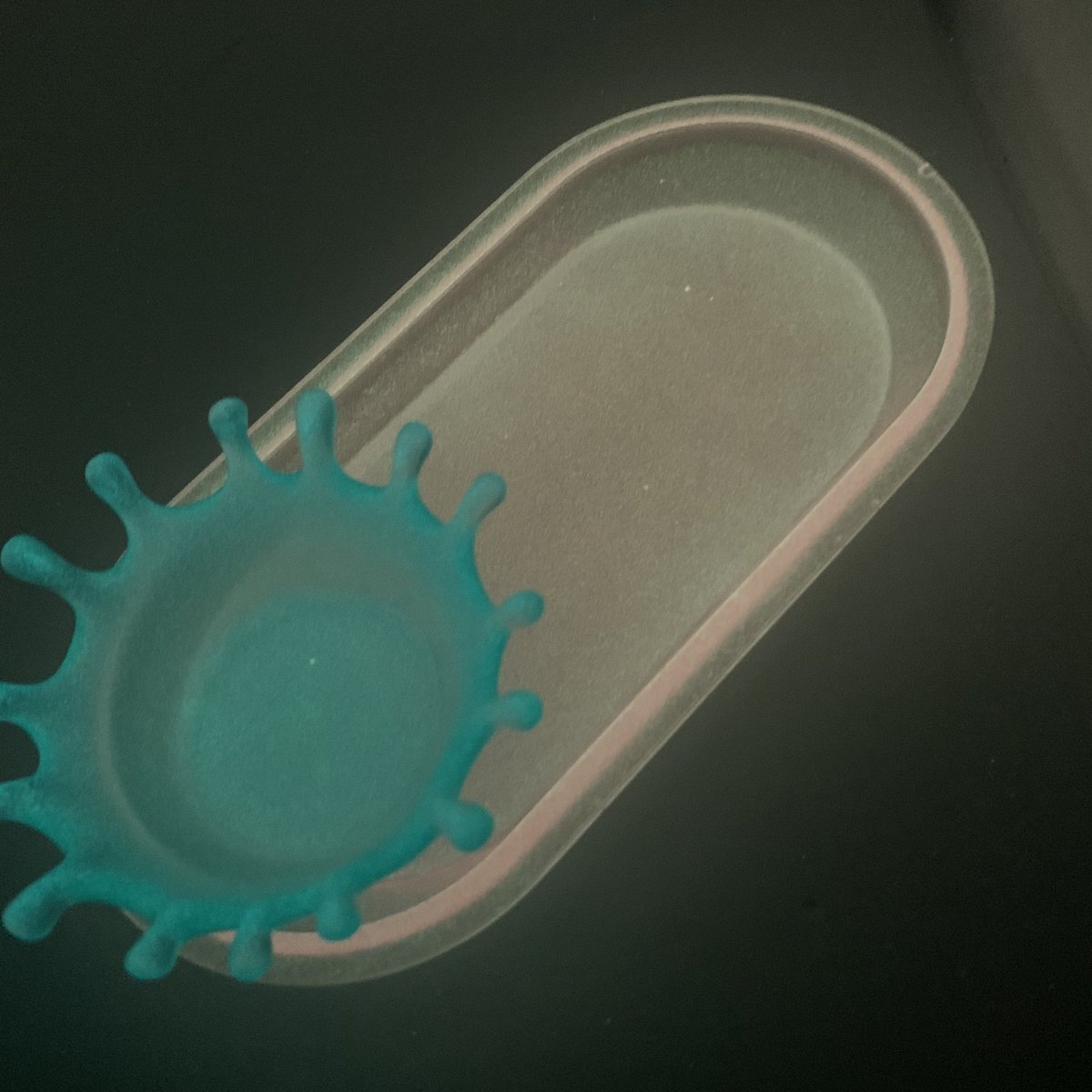 XoX0_Ari's tweet image. I call it Miami Vice! 

Custom Mini Rolling Tray With Ashtray 

Sets will be on my site! Launching 7/25! 

#BlackGirlsCraft #WebsiteLoading #GlowInTheDarkAshtrays #RetweetForMe