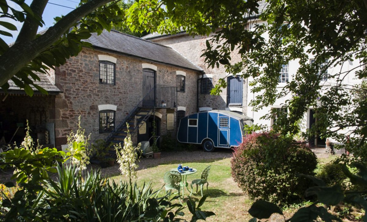 judy_rudoe's tweet photo. So lucky to have caught the #Bakelite Museum on its last day, 14 Sept 2018, an 18thC #Somerset watermill, every inch crammed, an Aladdin's cave of 20thC art for all, forced out by costs of fire safety, lost for now till it finds a new home #MuseumsUnlocked #LostMuseums https://t.co/lrZ3KOMoyY
