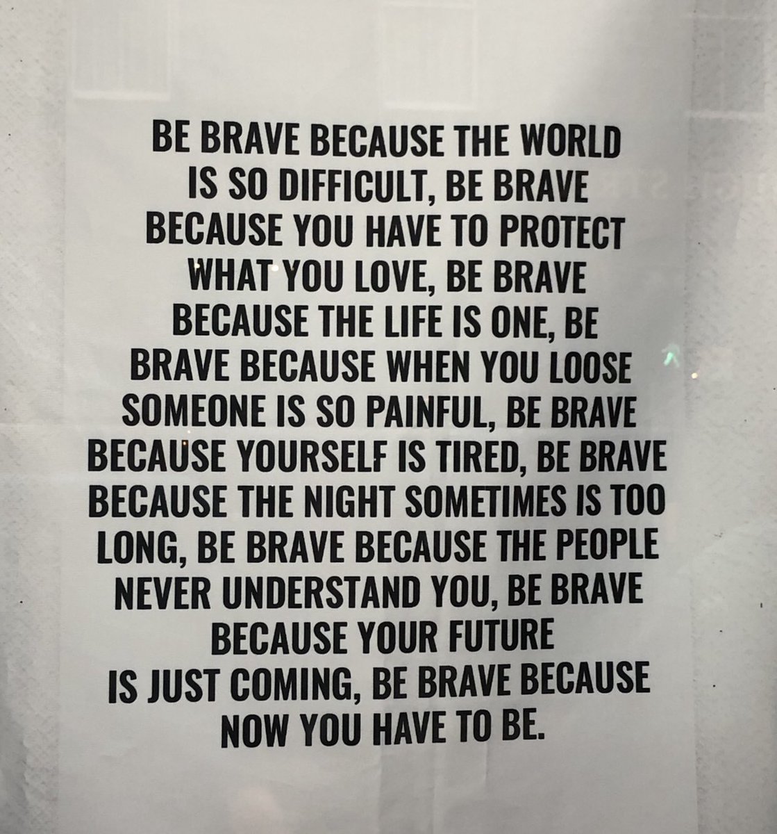 maRIOrioRDA's tweet photo. Le saqué una foto a esta frase en Edimburgo este año. Es fabulosa y no tengo ni idea de dónde era y quien la escribió. Solo sé que es fabulosa. https://t.co/iY12aubhR2