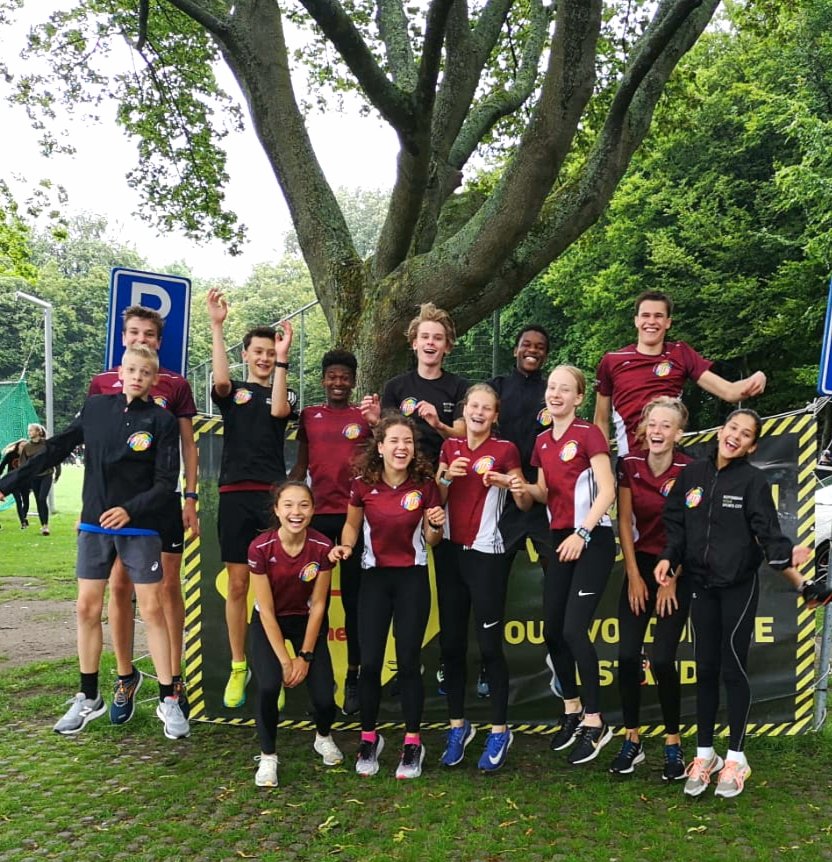ATR010's tweet photo. Make a pose!
#av40 #avSpado #avFortuna #PAC #aav36 #cavEnergie #scReeuwijk #avSpirit #Fortius #Olympus70 #RotterdamAtletiek #HaagAtletiek #LeidenAtletiek #ATR #MiLa #plezier https://t.co/9kdQzSsu5U
