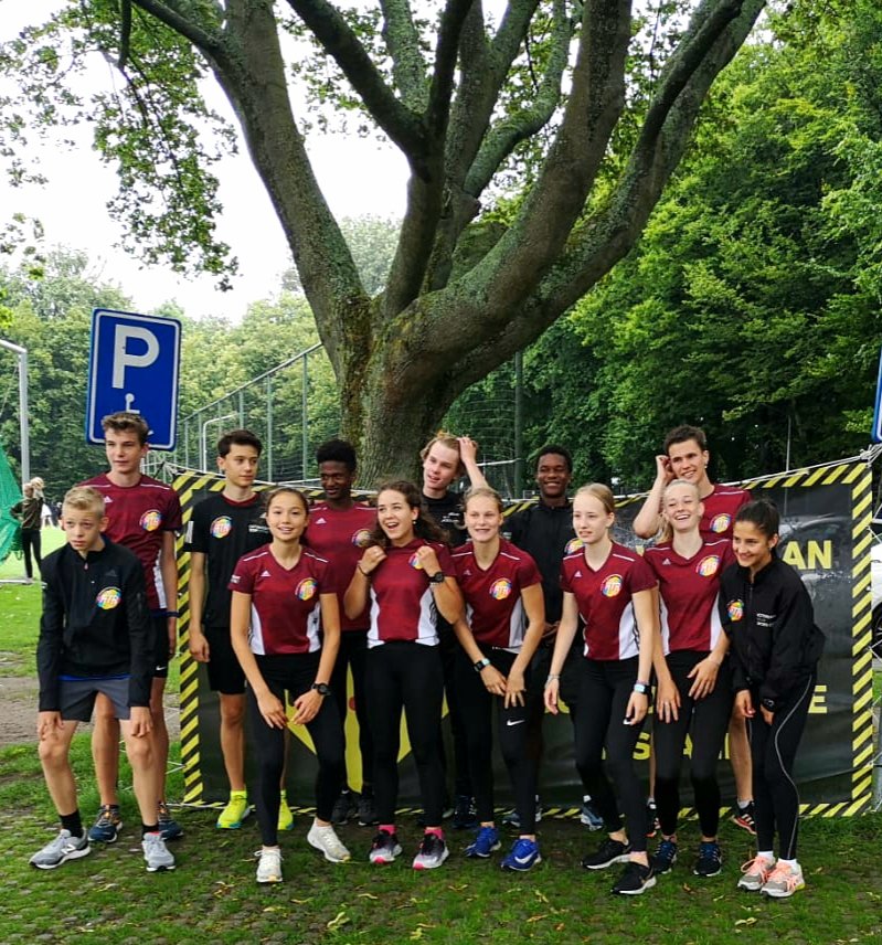 ATR010's tweet photo. Make a pose!
#av40 #avSpado #avFortuna #PAC #aav36 #cavEnergie #scReeuwijk #avSpirit #Fortius #Olympus70 #RotterdamAtletiek #HaagAtletiek #LeidenAtletiek #ATR #MiLa #plezier https://t.co/9kdQzSsu5U