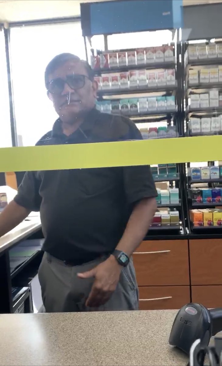 taylorrae91's tweet photo. This is the homophobic asshole that screamed horrible slurs at my husband for simply wearing a pride bracelet. WHILE HE WAS WORKING #CircleK #Shell https://t.co/EfeIjENeMM