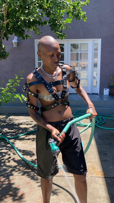 Sinning https://t.co/x57qhj5Jni