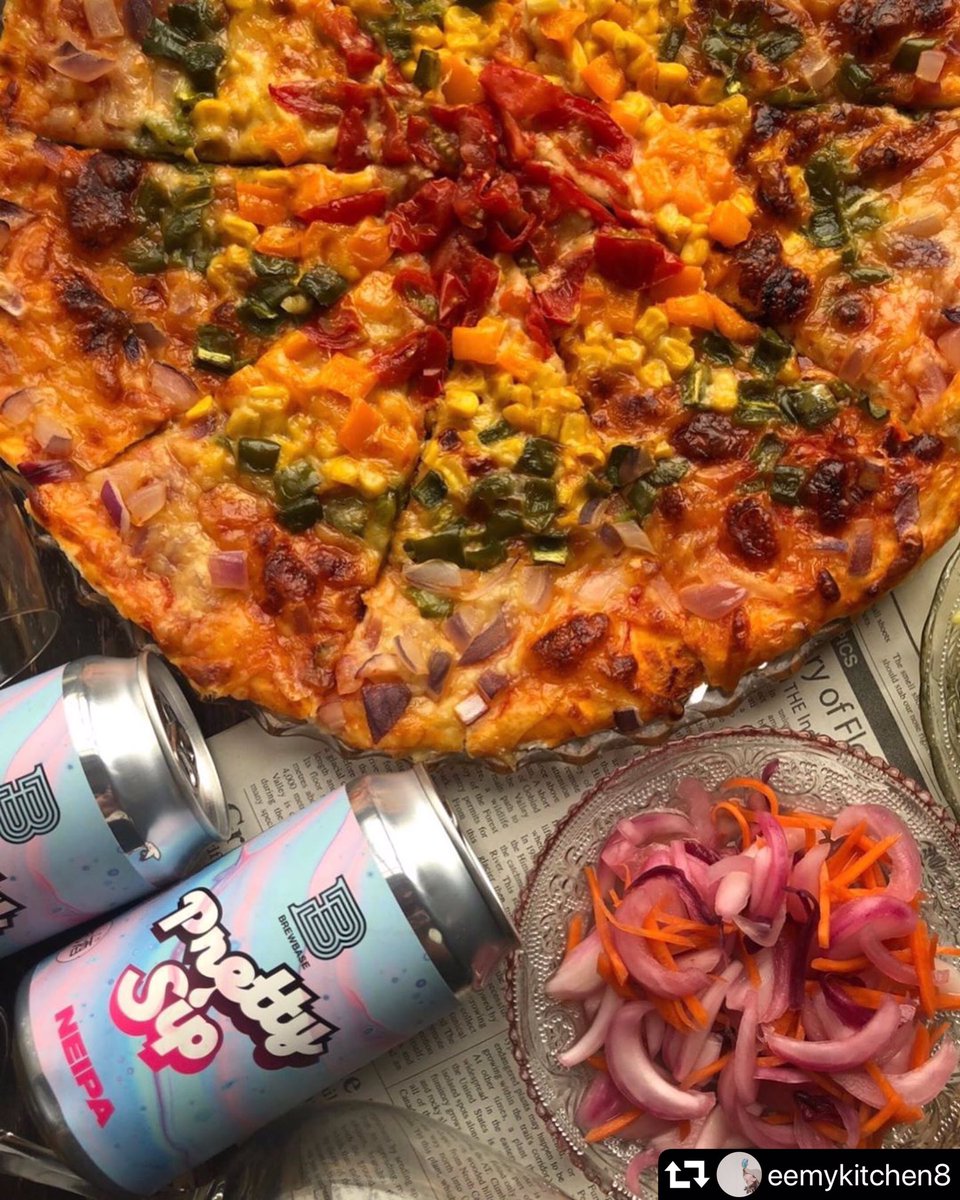 BREWBASE_BEER's tweet photo. ビールのお供に野菜とチーズのヘルシーピザ。BREWBASE アンバサダー@eemykitchen8 のオリジナルレシピは、インスタグラムにて!
#クラフトビール
#craftbeer
#おつまみ
#ペアリング
#brewbase
#brewbasebeer
#neipa
#ヘイジーipa https://t.co/0iWCjPQ1ou