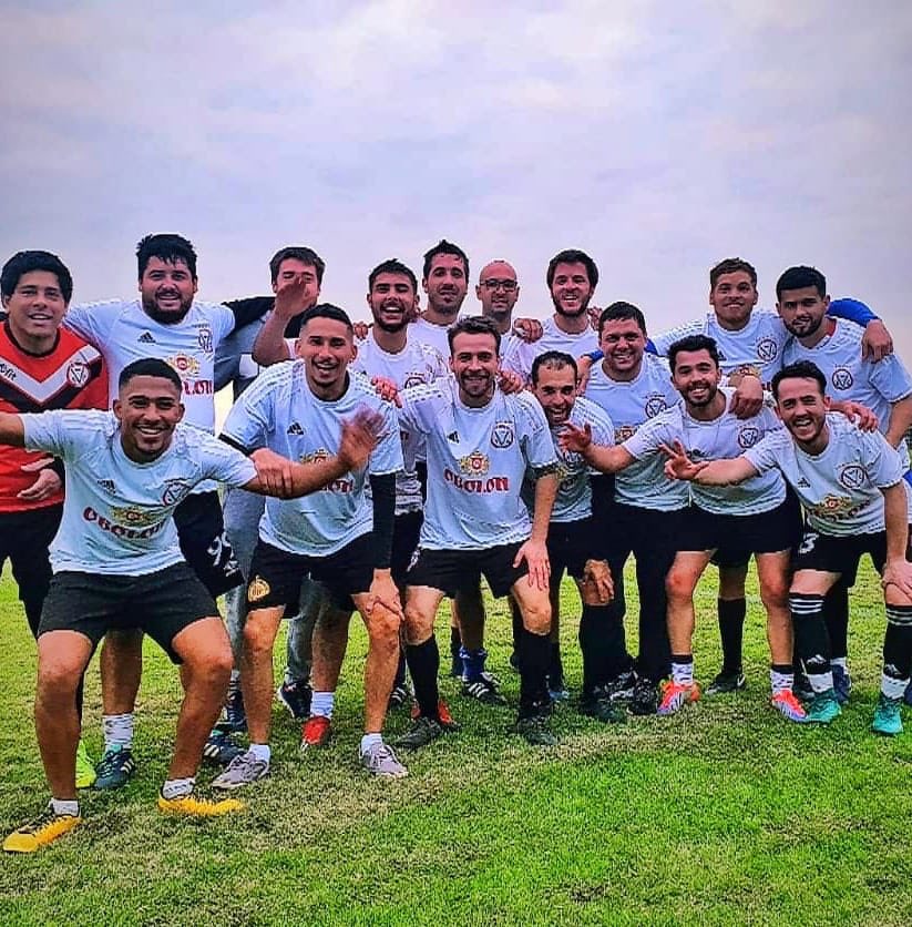 La mística intacta.
Ganamos 3 a 2 sobre el final con uno menos desde los 30 min. 
Vamo los primos 💪🏻💪🏻💪🏻💪🏻