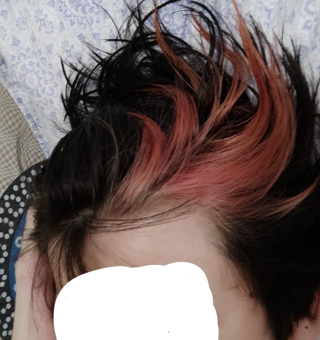The hair dye is fading, recommend 1 color, ill dye my hair with the recommended color with more likes<a href="/tag/lsd"class="tags"><span>#lsd</span></a>