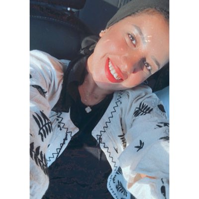 Hagarkhalill's tweet photo. 🤷🏻‍♀️🚗 #NewProfilePic https://t.co/NoYQumGi67