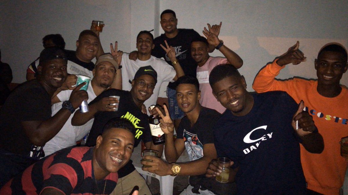 luisdudu05's tweet photo. Os cria tão aí... https://t.co/wueJqpZW0f