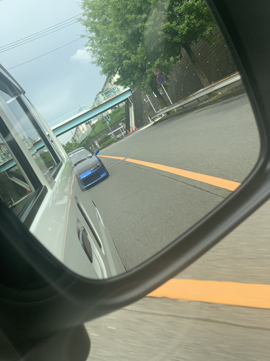 1STREETRACING's tweet photo. なんかいる https://t.co/gxdtJEHLWD