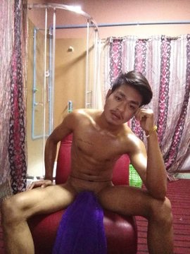 វីរះ tweet media