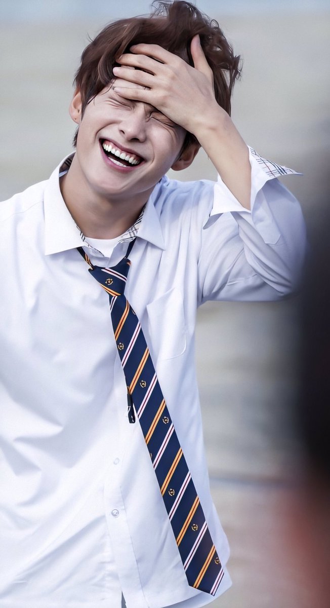 junheevnt's tweet photo. yeahhh, everyone falls in love with that smile, it's contagious https://t.co/7qStJ7j0Su