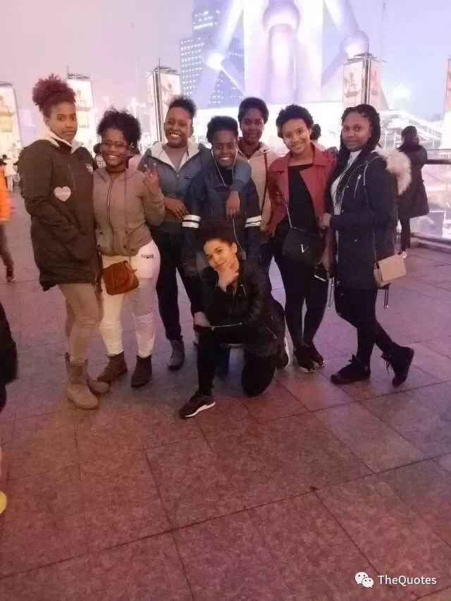 MORABEZAMorabeza is a word that characterizes being caboverdean, namely open spirit, welcoming, hospitable, relaxed, islander. OBRIGADO & HAPPY INDEPENDENCE DAY Brothers & Sisters  #independenceday2020  #CaboVerde 