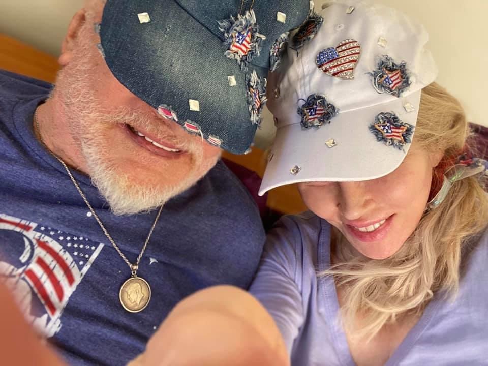 TheRealBuzz's tweet image. Happy Birthday America. Anca and I celebrated with homemade patriotic cookies and watching the @WhiteHouse’s Air Show and Celebration from a “safe distance”...our home. 🇺🇸🚀 #ProudToBeAnAmerican #4thofJuly