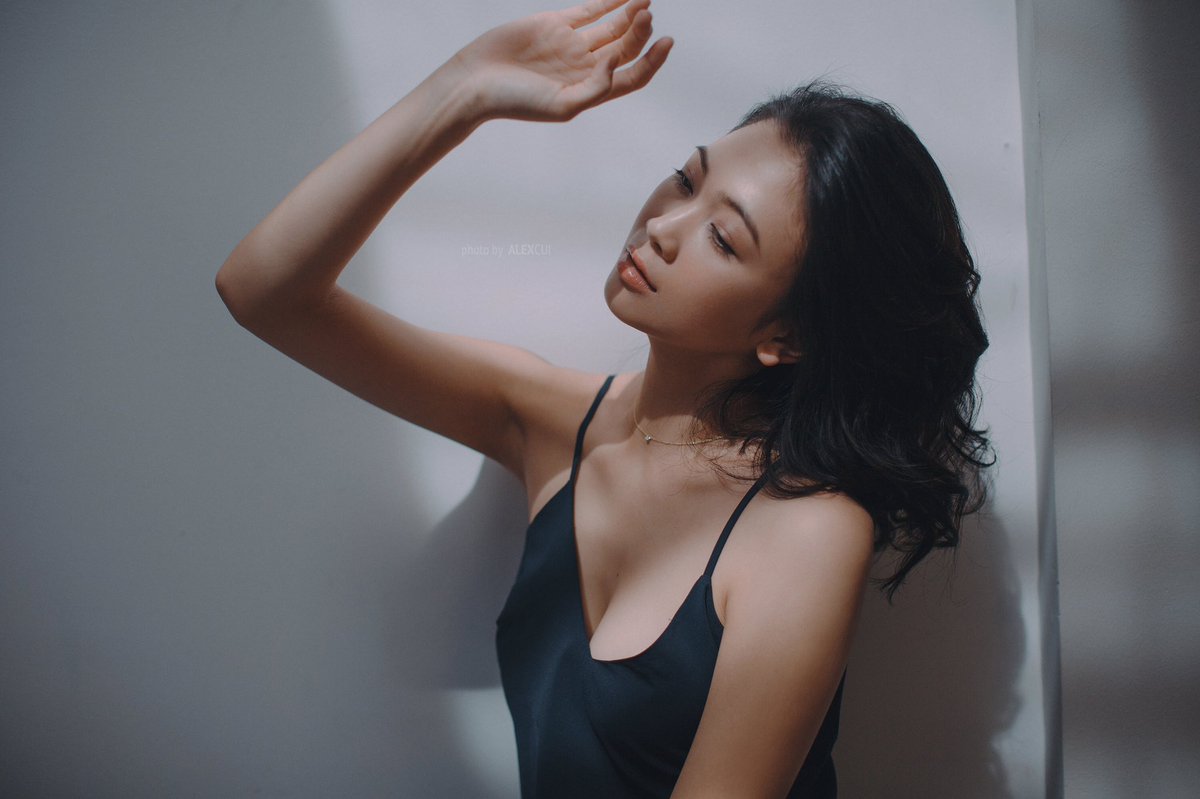 AlexCuiphotos's tweet photo. #alexcui #shooting #portraits #photographer #photography #portraitphotography #model #asian #beauty #lady #fashion #lookbook https://t.co/T8UuU7JyoW