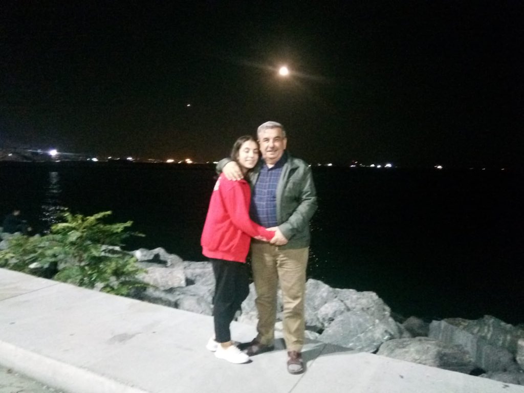DilekAzarkan1's tweet photo. Yaşama sebebim 💞 https://t.co/EfqdbNZB3S