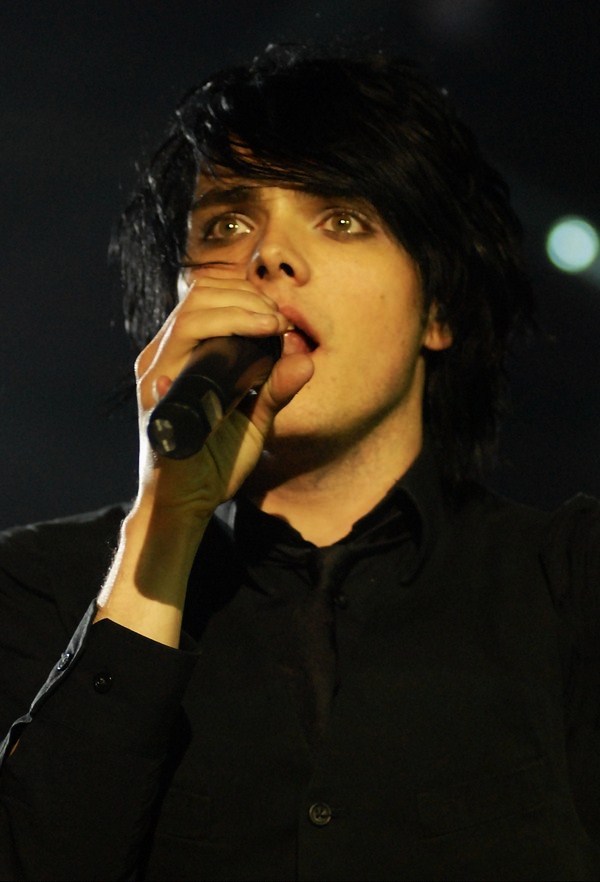a thread of gerard's black waistcoat from 2007 aka my favorite look