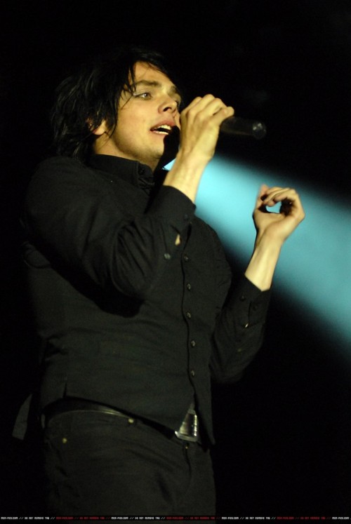 a thread of gerard's black waistcoat from 2007 aka my favorite look
