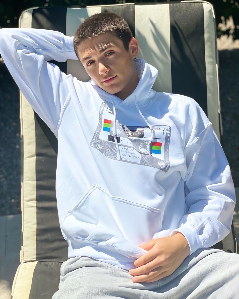 acousticasher's tweet photo. @asherangel sir you are perfection ❤️ https://t.co/gM9a3wzSpP