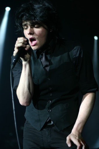 a thread of gerard's black waistcoat from 2007 aka my favorite look