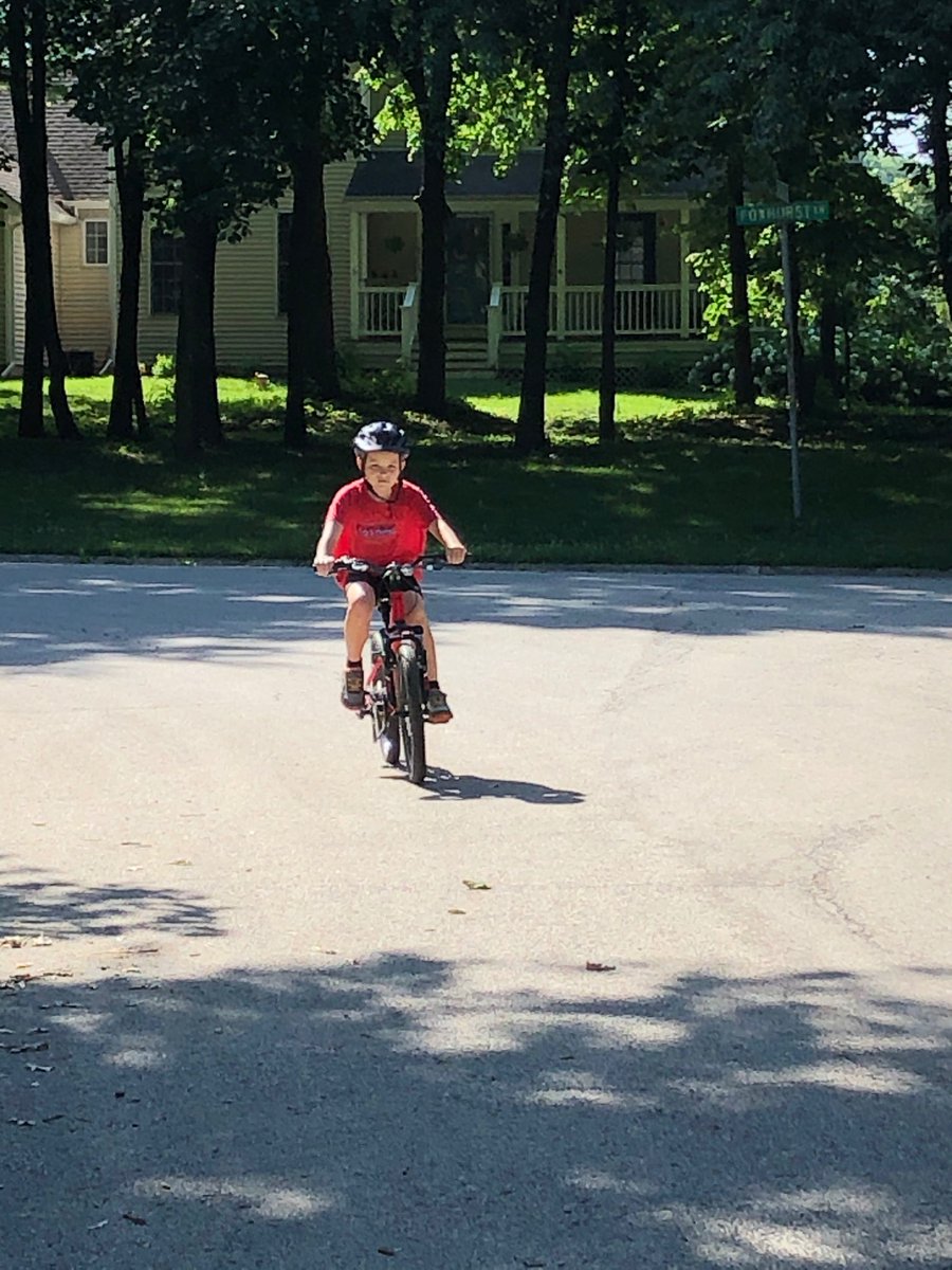 PSHSCougarsXCTF's tweet photo. The Inaugural Crowe 4th of July Triathlon was a success! 🇺🇸💥
Sean☘️and Mary☘️ swam 100 yards, biked 3 miles and ran 1 mile. 🥇#FamilyFun #SwimBikeRun #RaceForFun https://t.co/O7UOLI9cHB