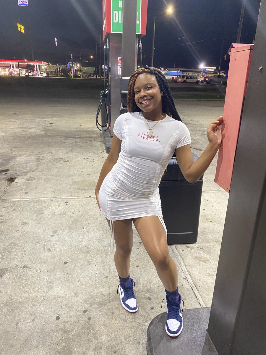 yaguhliyah's tweet photo. they thought I fell off 🥺 , bitch I’m back popping 🧡🎥 #myasu https://t.co/PmZJlcB6yY