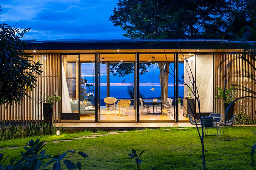 InteriorDesign9's tweet image. RT TheIDClondon &quot;RT designboom: the costa rica dwelling is a composition of simple lines and geometric solids with a lattice of rhythmic timber. designboom.com/architecture/s… https://t.co/hBhxnTBQjk&quot;