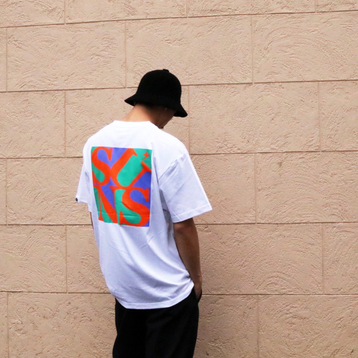 ANDSUNScrew's tweet photo. New Arrivals

本日新作アイテムリリース！

✓ POP SUNS TEE

✓ STAY STRONG TEE

✓ FIGHT OR PAY TEE

https://t.co/aSBhDfQHi5

#andsuns
#アンドサンズ https://t.co/JXO1ICJPbR