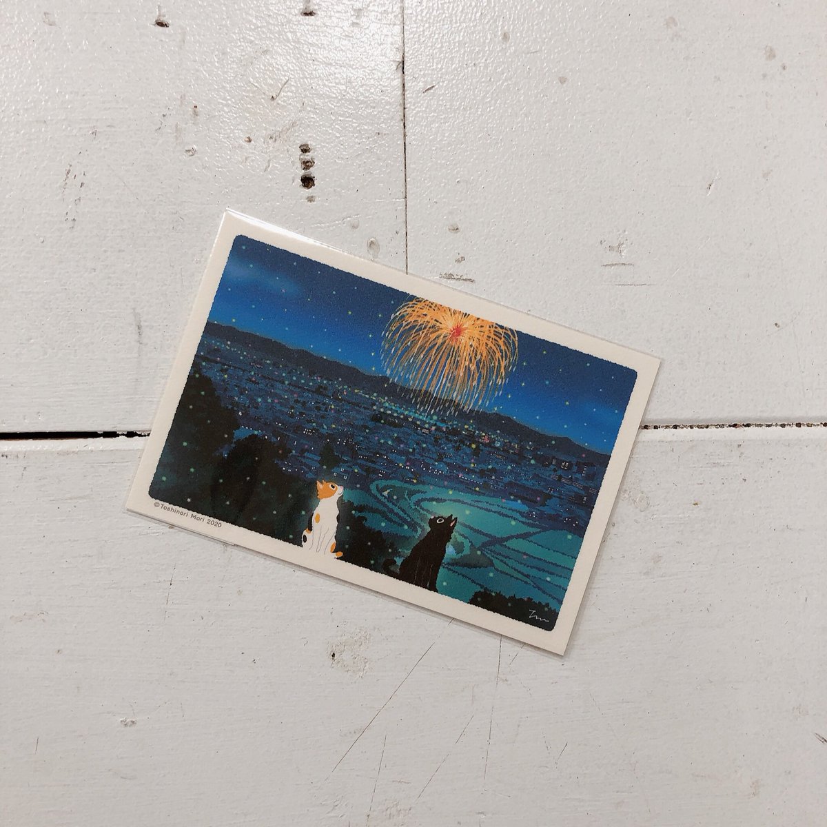 LIS_NAGAOKA's tweet photo. 花火が見たいね。
#たびねこ #絵画もあります #ポストカード #宮内駅前 #12時オーブン #駐車場あります #liscafe https://t.co/AMaBZxbJkk