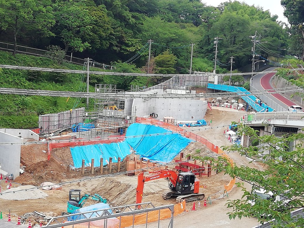 ロフタス 福岡市動物園 ペンギン舎工事の様子 07 05