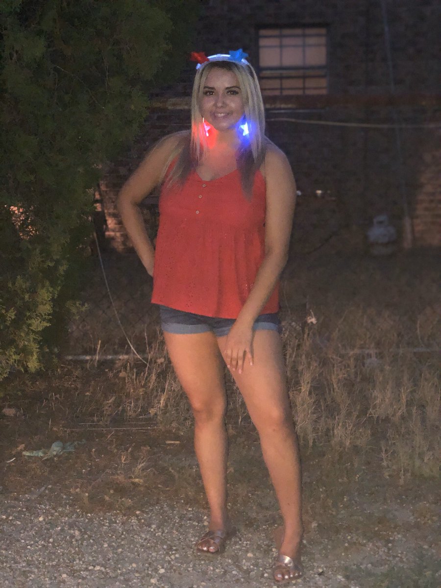 FalconKrystian's tweet photo. happy forth y’all 🇺🇸#ProudToBeAnAmerican #ProudToBeATexan oh and also #Trump2020 https://t.co/I0zZXPkVSb