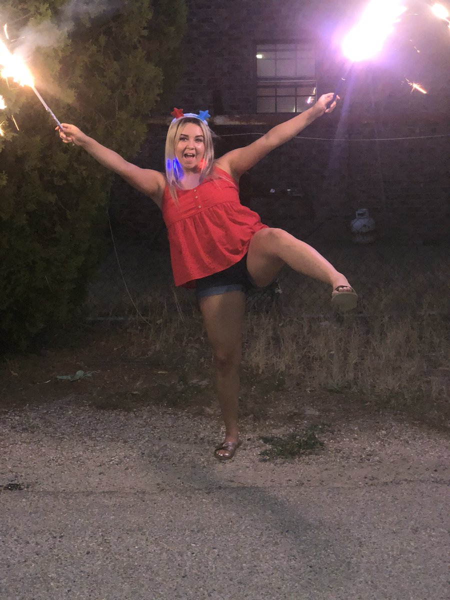 FalconKrystian's tweet photo. happy forth y’all 🇺🇸#ProudToBeAnAmerican #ProudToBeATexan oh and also #Trump2020 https://t.co/I0zZXPkVSb