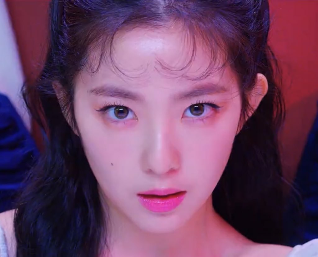 RV_barin's tweet photo. 앞머리가 꼬불꼬불 쭉쭉 https://t.co/Y5CxCN5APd