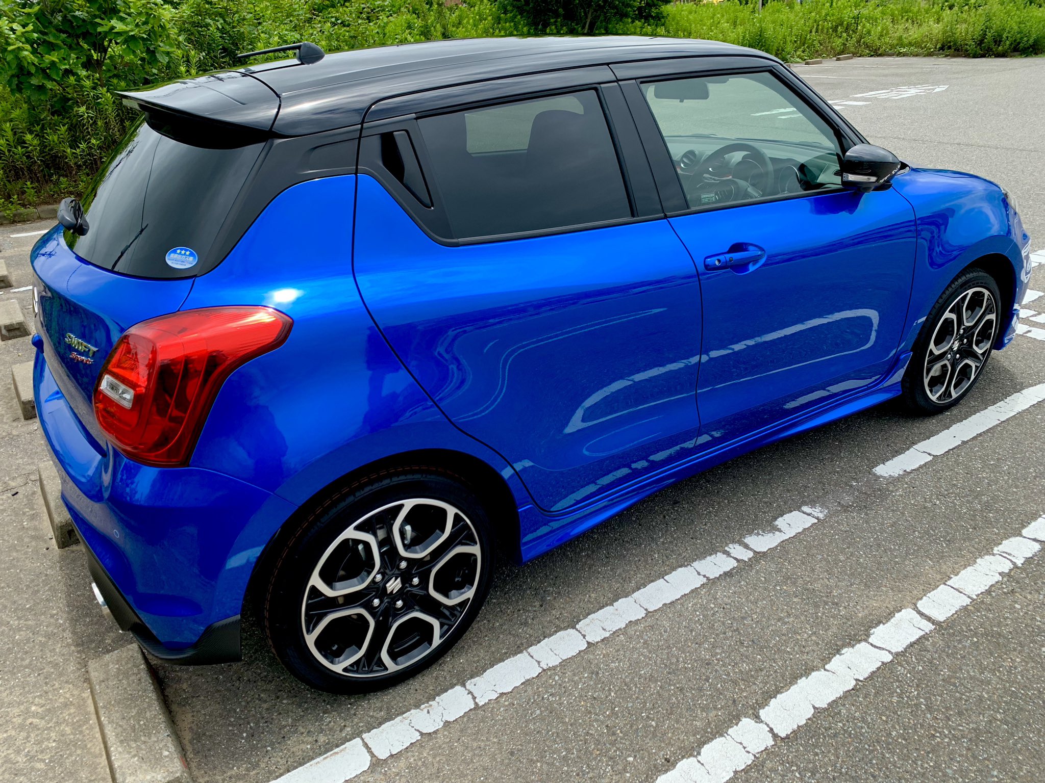寝そべるさはら スイフトスポーツ Sc33s 2型 納車されました 新色のツートン仕様です 31とえらい違うので慣れるまでがんばります 寝そべるさはら スイフトスポーツ Sc33s 2型 納車されました 新色のツートン仕様です 31とえらい違うので慣れるまでがんばります