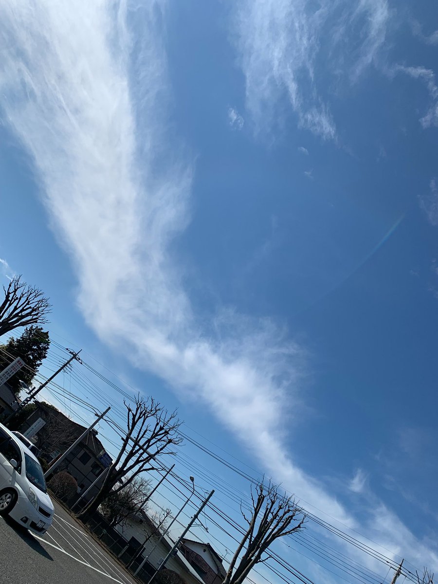knUyVpDG0Gnnn6y's tweet photo. おはよう御座います✨　龍神様のエネルギーを贈ります❣️ どんどん皆様の気が良くなりますよう🐉🐉🐉 https://t.co/BbIYkDdJrh