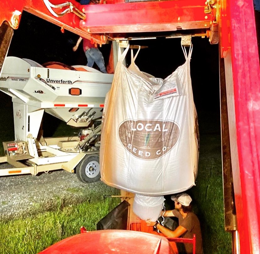 RevereSeed's tweet photo. “Have put in some loooong hours the last few weeks making sure we get this @localseedco in the ground!
💪🏼🌾
#plantlocal #plant2020 #Grow2020 #worthIt #local #localseedco #localseed #plant #hardworkpaysoff💪 #growlocal
...... https://t.co/3pGv3ChHKU