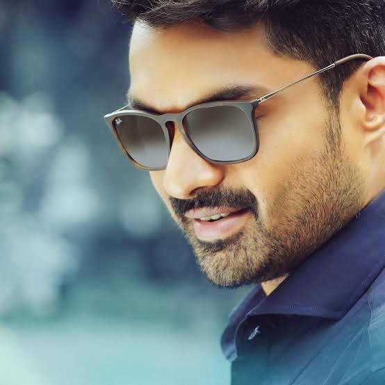 Nandamur1Swathi's tweet photo. Happy Birthday to the love of my life
I am so blessed to have and to hold you as my Husband forever♥️
@NANDAMURIKALYAN
#HBDNandamuriKalyanRam https://t.co/G5X3DXgL7b