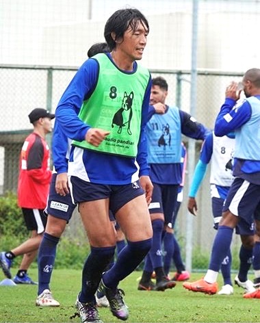 サッカースパイク Kohei Sblog 横浜fc 中村俊輔 選手 とある日の練習時に 初代 F50アディゼロ を着用 10年発売の 今から10年前のスパイク T Co Sihespxm2r