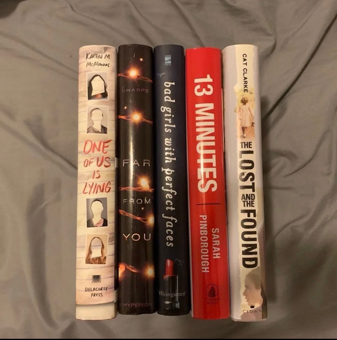 thirdwit1's tweet photo. Lowered the price of all the books in my shop! Come and get them! Link: https://t.co/AfiqZhR48c. #booksforsale #arcsfortrade #booksfortrade https://t.co/Ci3c6QTen8