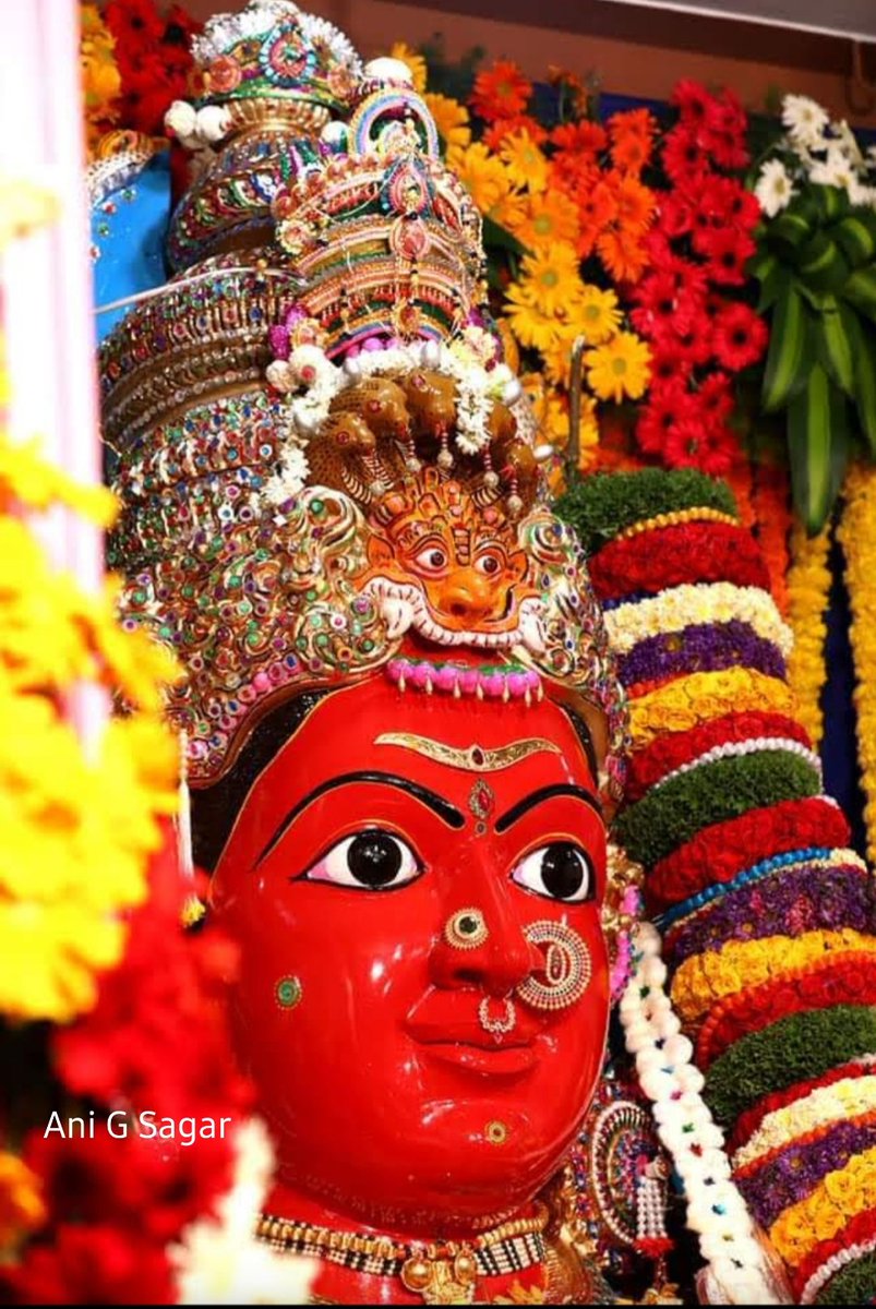 Adi Shankaracharya, the philosopher saint of Hindu religion, during one of his tours around South India visited Sagar. During his stay in the town goddess Marikamba appeared in his dream and told him to establish a temple for her at this place.