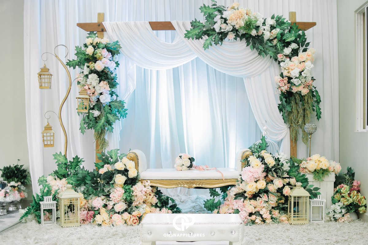 ohsnappicture's tweet photo. Bakal2 pengantin mesti pening nak deco pelamin atau theme pelamin yang sesuai dengan majlis kan? 🧐 jgn risau ohsnappictures share gambar pelamin untuk rujukan 🥰 harap membantu 😁.
PROMO COMBO RM2399 PKPP UNTUK MAJLIS NIKAH STILL ON!!🥳 @twtmalaywedding https://t.co/LnoQcazzbY