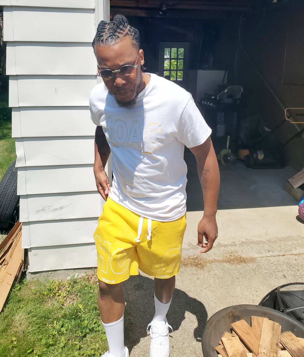 _ProfessorCool's tweet image. Heart of a Champion clothing