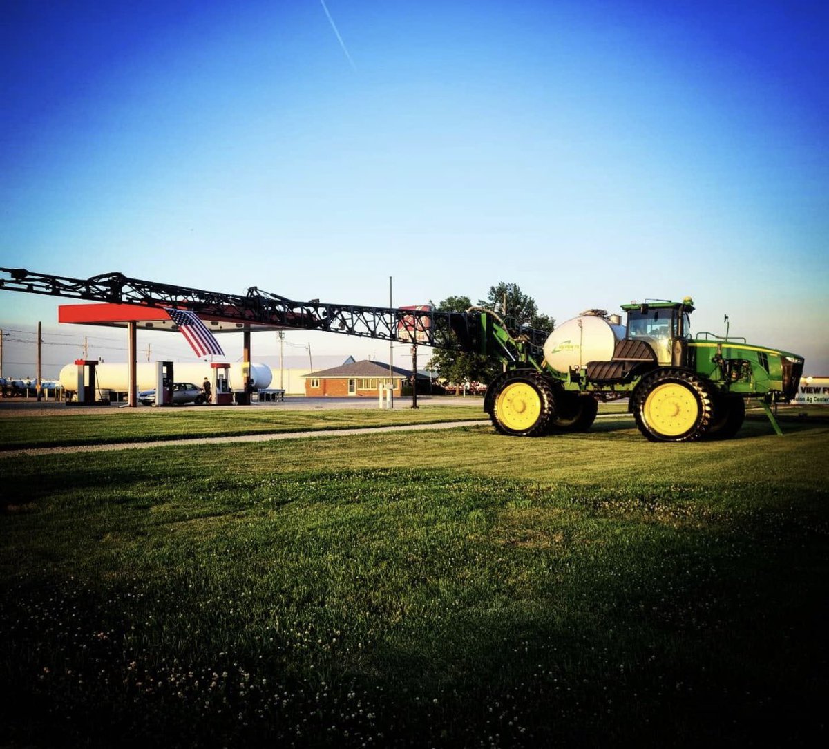 BTO_Fama's tweet photo. We paused all operations and #thunderfucking #todayatTrumpFarms for the 4th!!! Here’s a few pics some of our operators took of a few of our sprayers from yesterday!!!! #FlydaFlag🇺🇸🇺🇸🇺🇸🇺🇸🇺🇸 https://t.co/pRMMhgRaDS