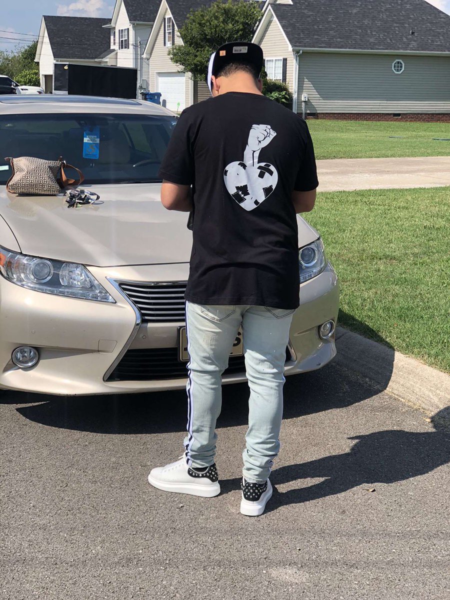 deswhitley5's tweet photo. I’m a different nigga when I’m pissed off! 🖤 #LLCV🕊 #RIPBDI🙏🏾 https://t.co/PkOAxwVTdL