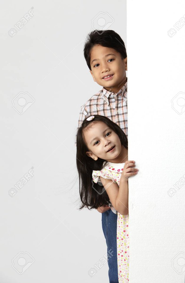 2. How cute is the brother standing behind his sister and watching the show !!  #TitForTat #SidSanaBrotherSister