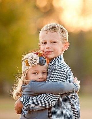 3. Can we just appreciate these cute ass bro-sis goals  #TitForTat  #SidSanaBrotherSister