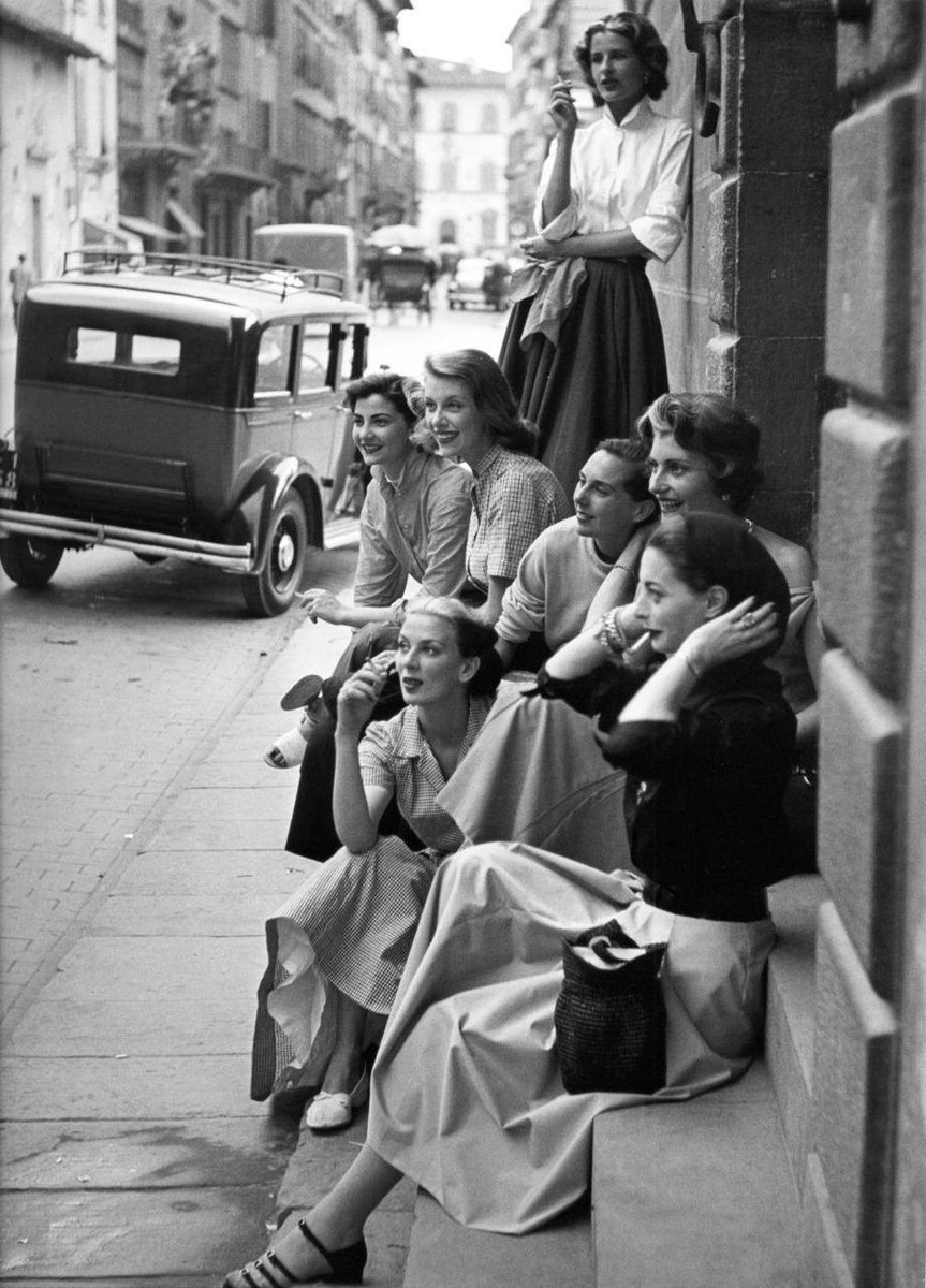 #blackandwhitephotography 
#MiltonGreene. Italy.